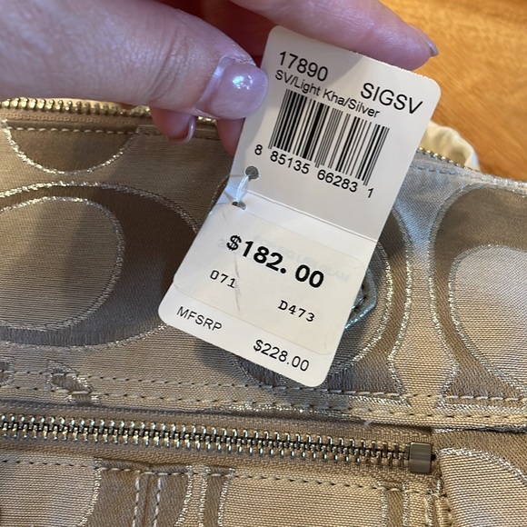 Coach Bag - Picture 3 of 6